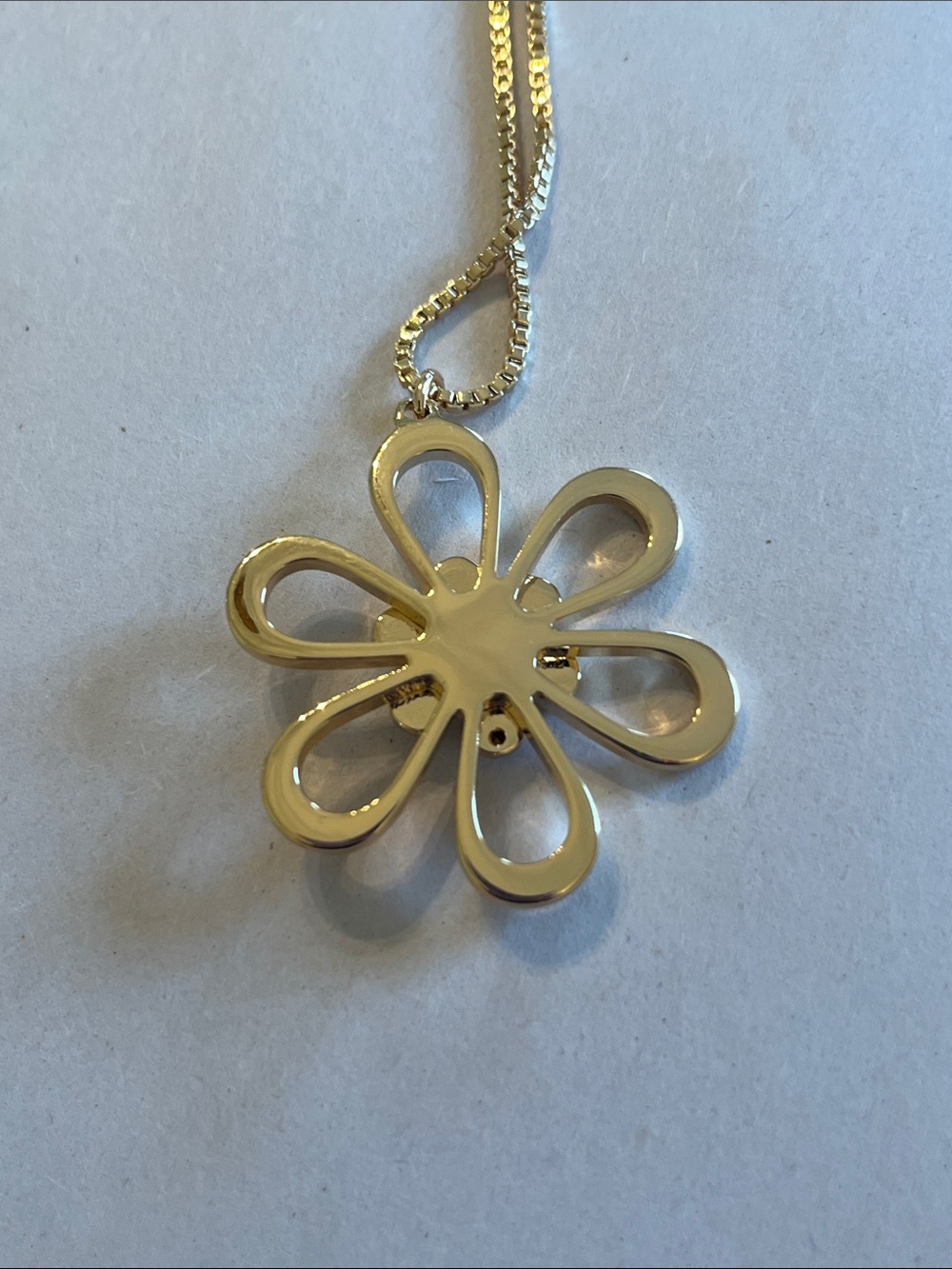 Karl Lagerfeld Daisy 36” Adjustable Pendant Necklace - Picture 5 of 5